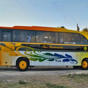 memilih bus priwisata