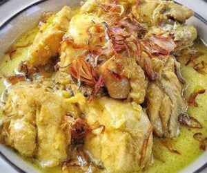 Opor ayam khas Padang